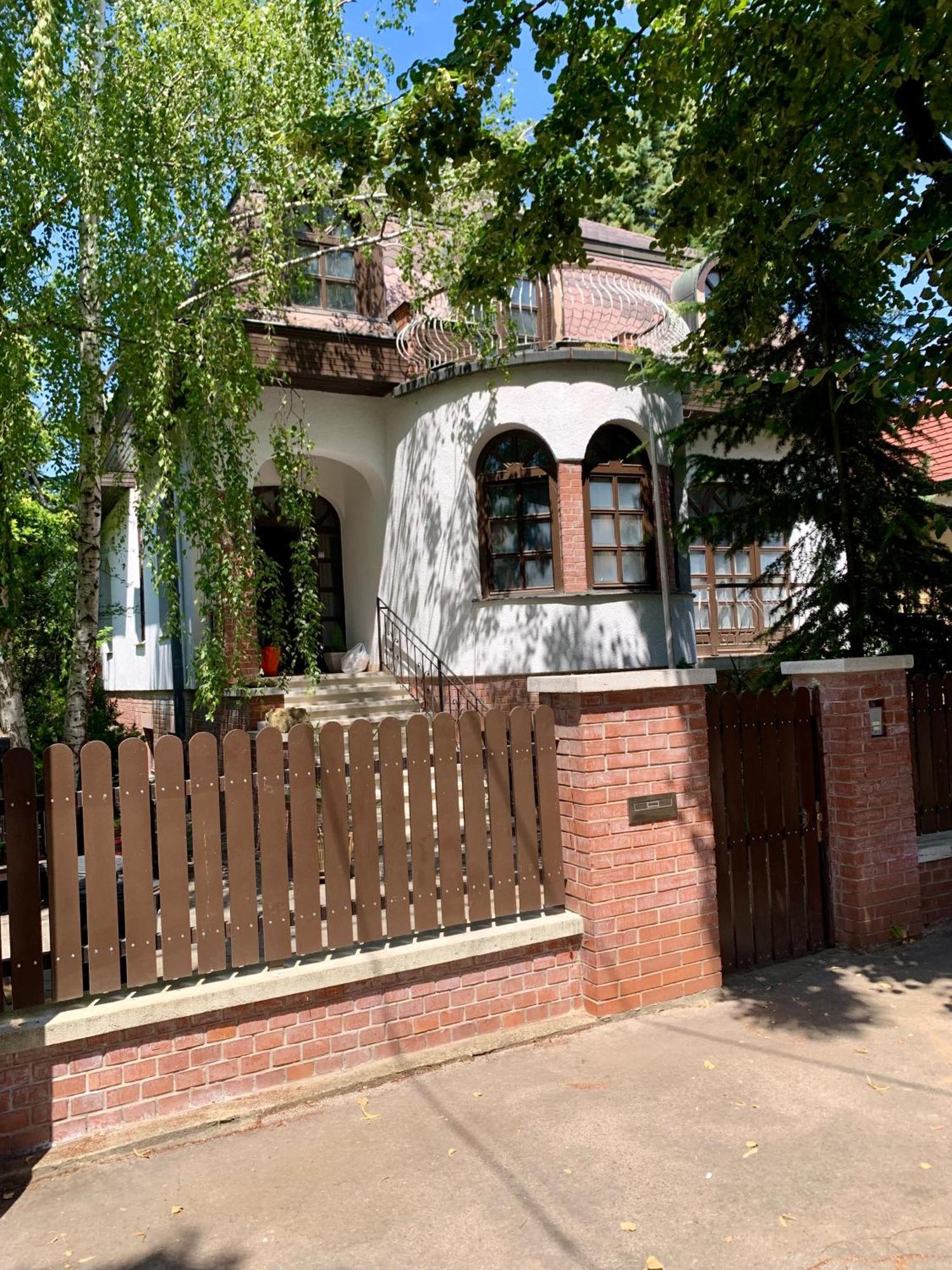 Villa Butterfly บูดาเปสต์ ภายนอก รูปภาพ